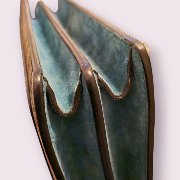 Gucci Beige and Green Embroidered Women's Bag - Picture 5 of 13